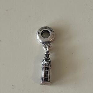 Pandora charm - London tower